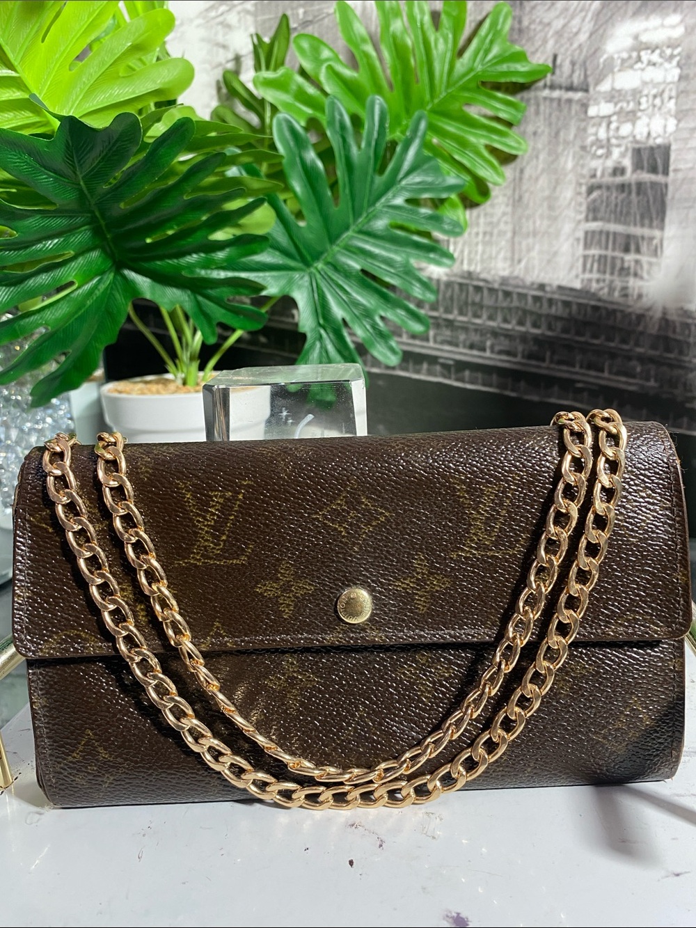 Authentic Louis Vuitton Vintage Monogram Sarah Wallet